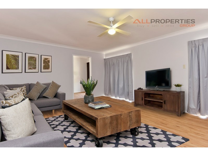 34 Pinelands Street, Loganlea QLD 4131