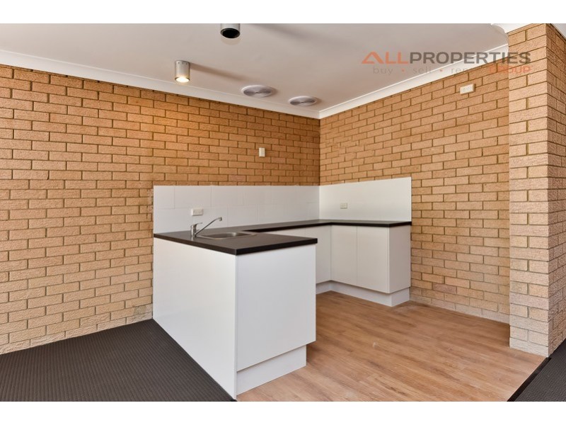 34 Pinelands Street, Loganlea QLD 4131