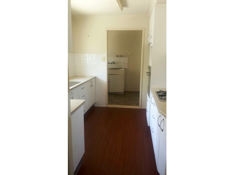 12 Claudia Street, Kingston QLD 4114