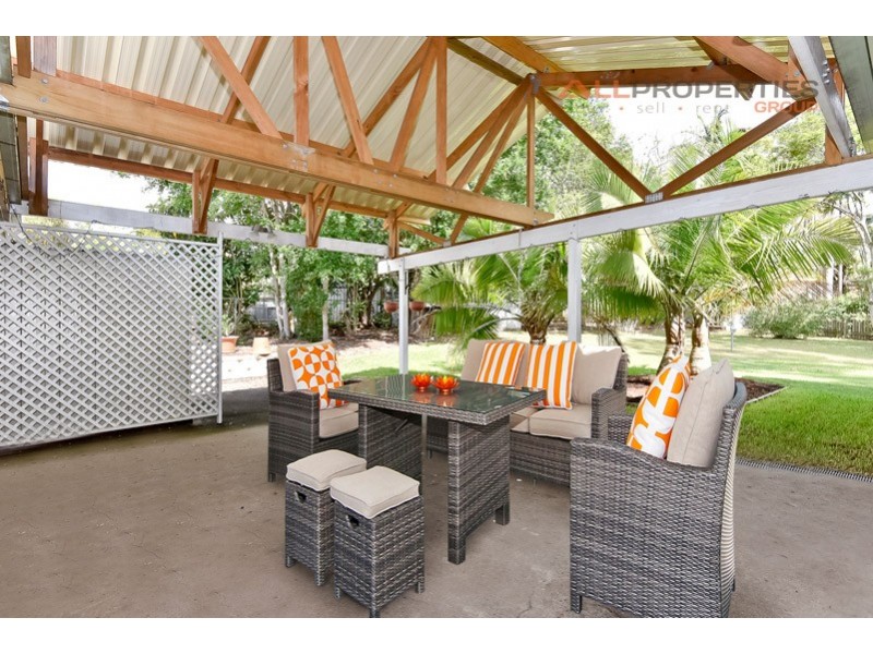 5 Hickory Court, Shailer Park QLD 4128