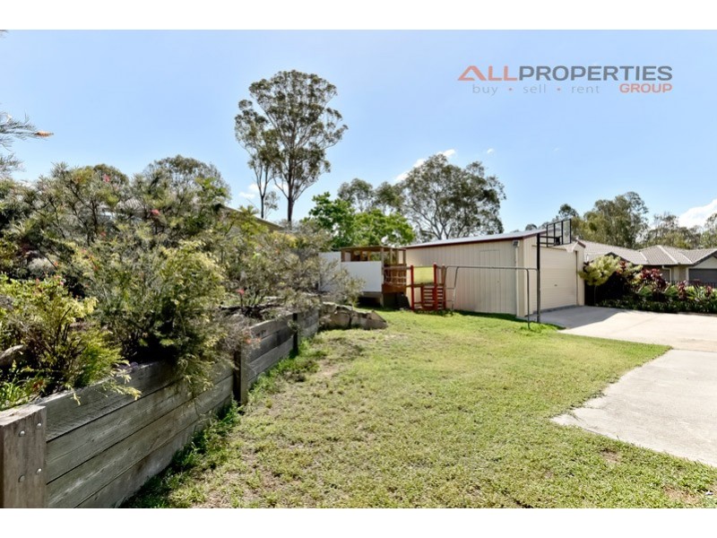 6 Vernon Place, Edens Landing QLD 4207