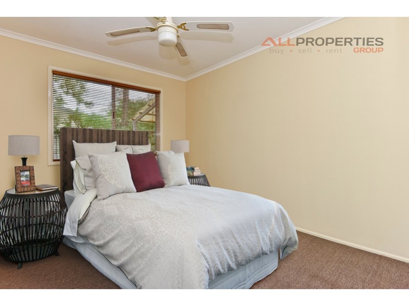 16 Moore Street, Loganlea QLD 4131