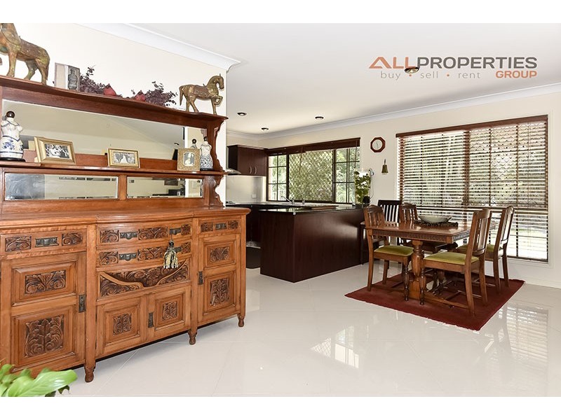 13 Castile Crescent, Holmview QLD 4207