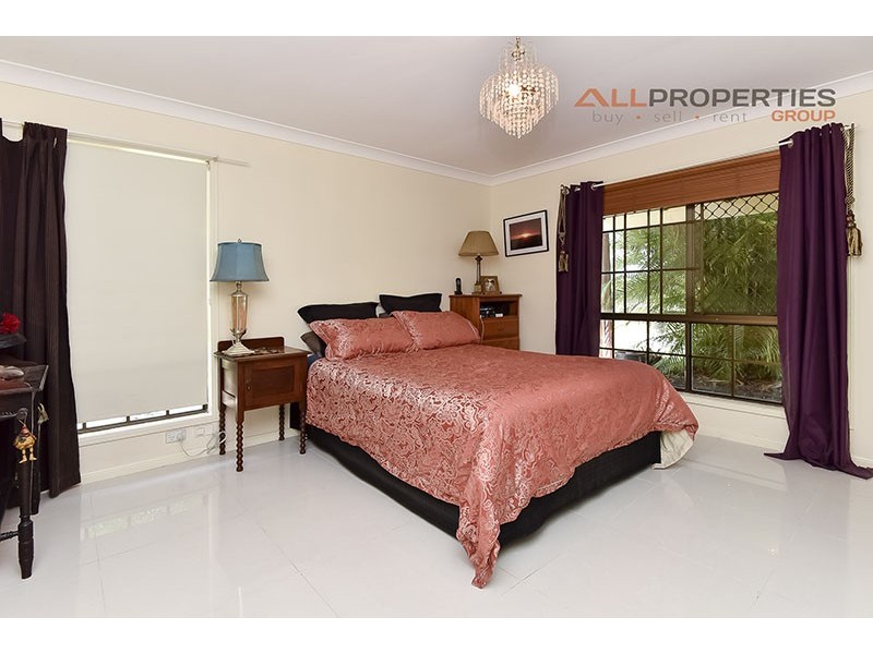 13 Castile Crescent, Holmview QLD 4207