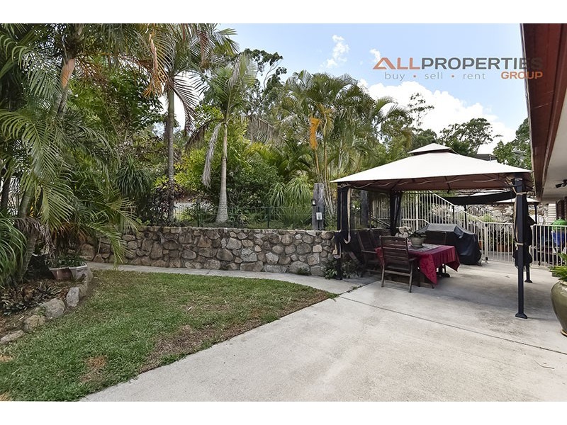 13 Castile Crescent, Holmview QLD 4207