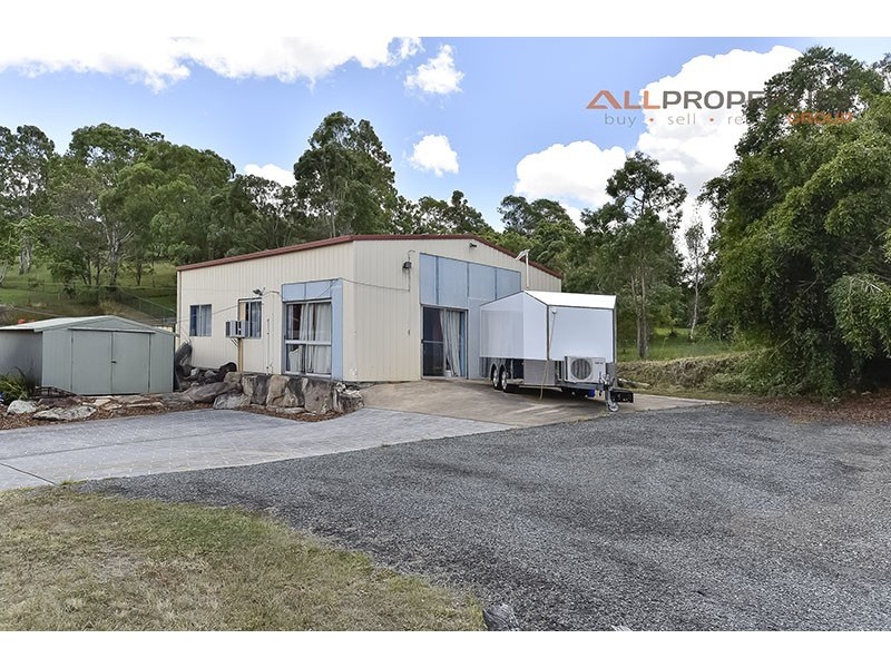 13 Castile Crescent, Holmview QLD 4207