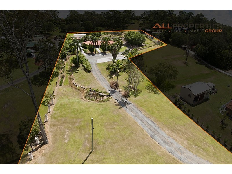 13 Castile Crescent, Holmview QLD 4207