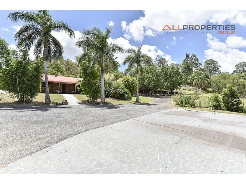 13 Castile Crescent, Holmview QLD 4207