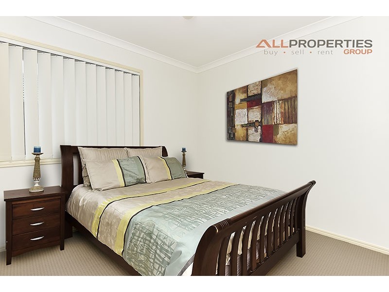 21 Lithfield Place, Loganholme QLD 4129