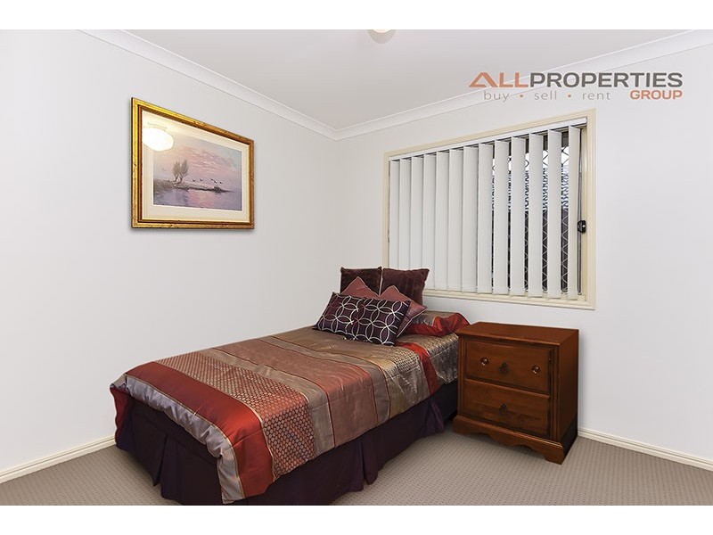 21 Lithfield Place, Loganholme QLD 4129