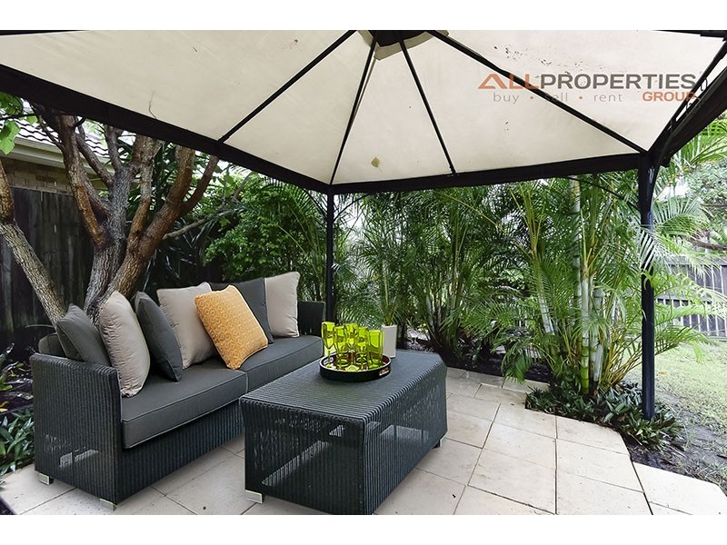 21 Lithfield Place, Loganholme QLD 4129