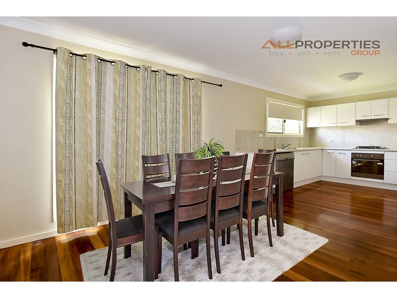 18 Fleur Street, Woodridge QLD 4114