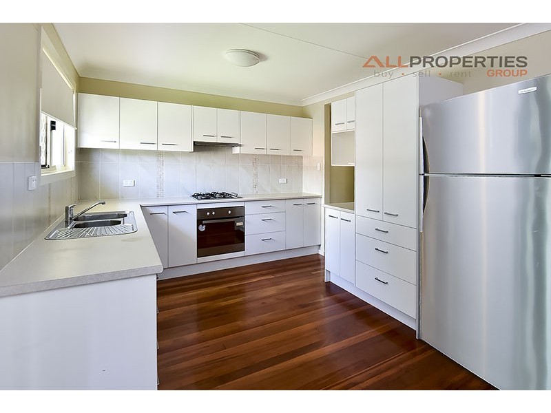 18 Fleur Street, Woodridge QLD 4114