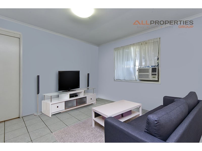 8 Driftwood Street, Crestmead QLD 4132