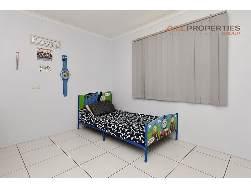 8 Driftwood Street, Crestmead QLD 4132