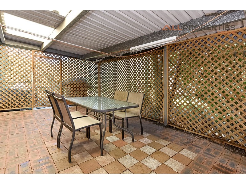 8 Driftwood Street, Crestmead QLD 4132