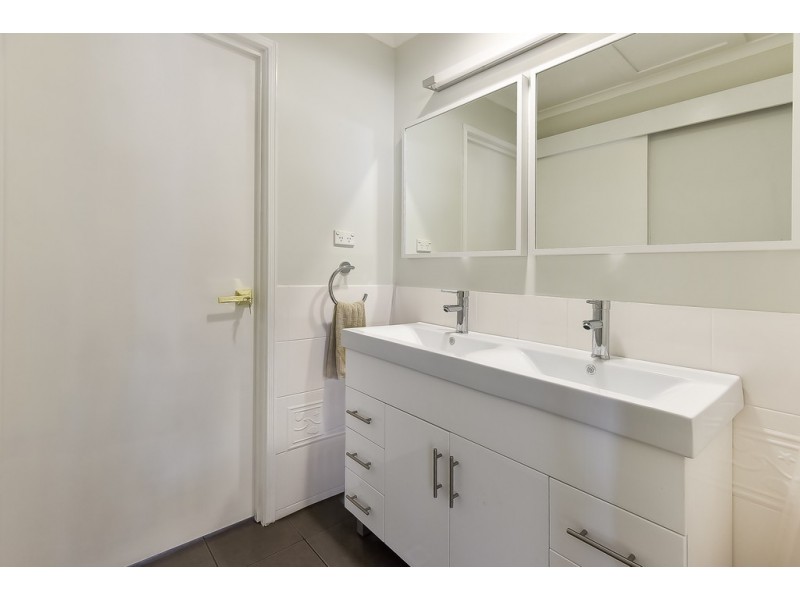 25 Augusta Street, Crestmead QLD 4132