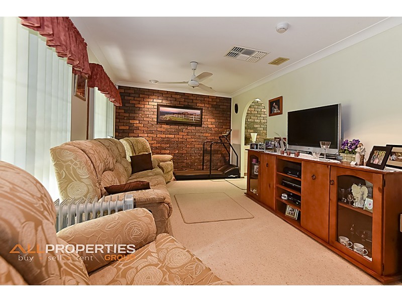 748 Wembley Road, Browns Plains QLD 4118