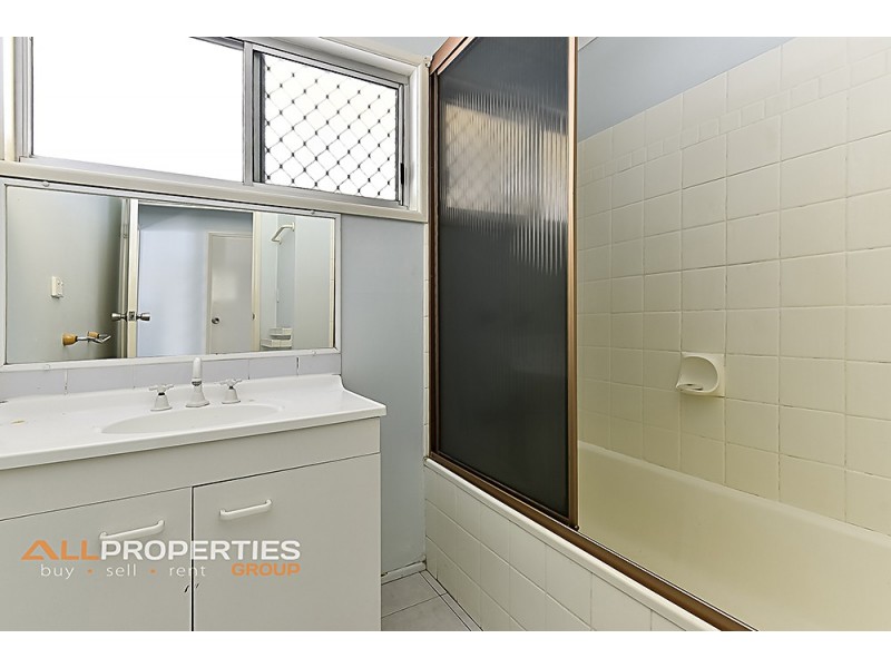 21 Trulson Drive, Crestmead QLD 4132
