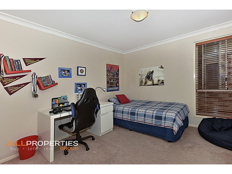 23 Van Dyck Rise, Mackenzie QLD 4156