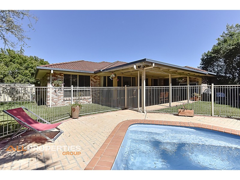 23 Van Dyck Rise, Mackenzie QLD 4156