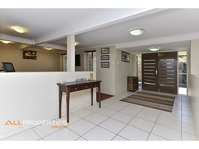 15 Sunningdale Avenue, Rochedale South QLD 4123