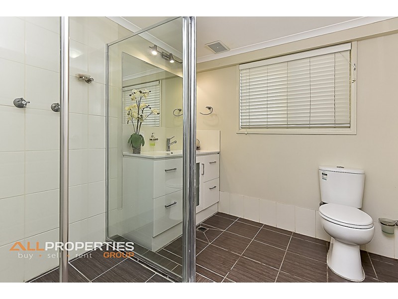 15 Sunningdale Avenue, Rochedale South QLD 4123