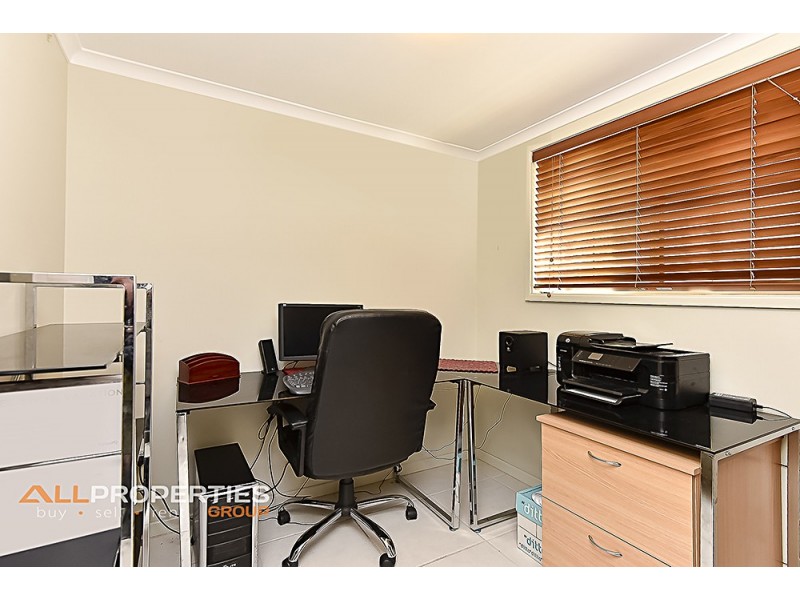 15 Sunningdale Avenue, Rochedale South QLD 4123