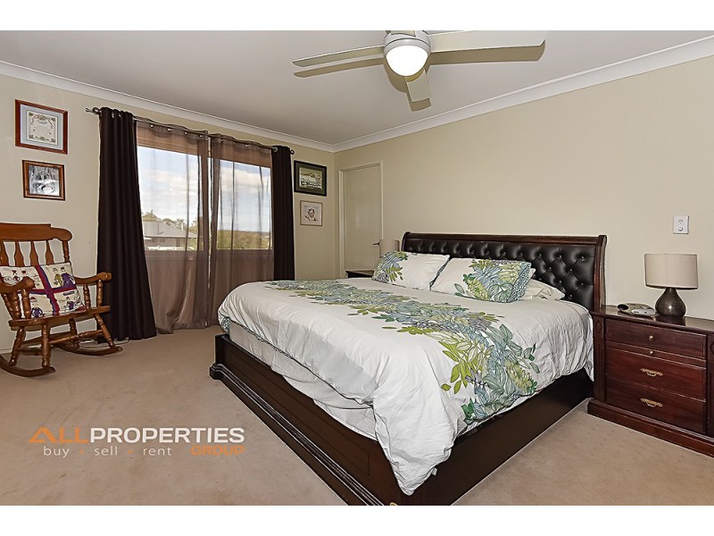 15 Sunningdale Avenue, Rochedale South QLD 4123