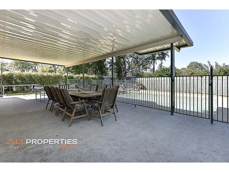 15 Sunningdale Avenue, Rochedale South QLD 4123