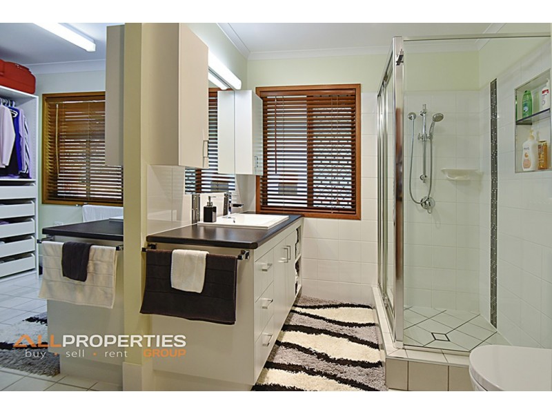 748 Wembley Road, Browns Plains QLD 4118