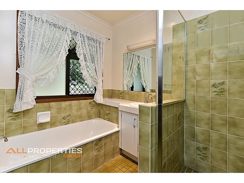 748 Wembley Road, Browns Plains QLD 4118