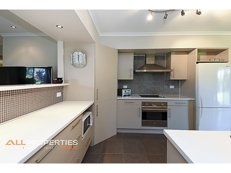 7 Garran Court, Loganholme QLD 4129