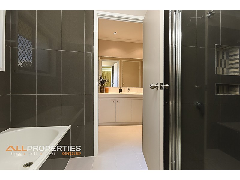 7 Garran Court, Loganholme QLD 4129