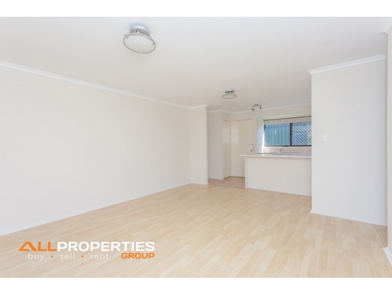2/12 Albert Street, Eagleby QLD 4207