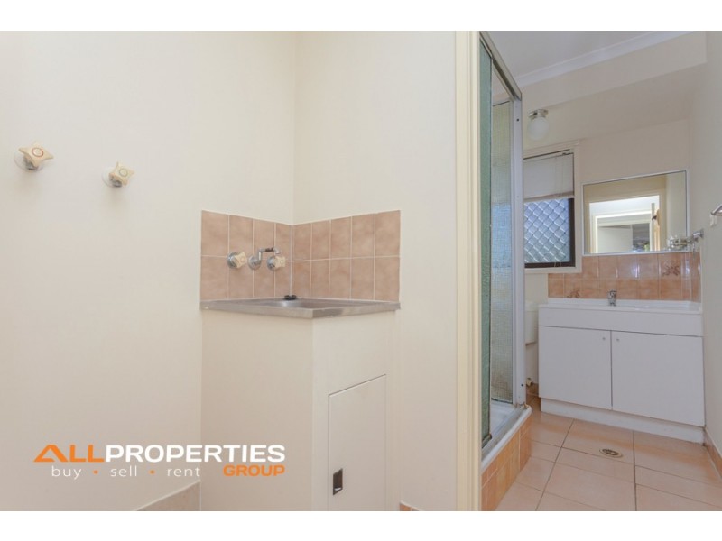 2/12 Albert Street, Eagleby QLD 4207