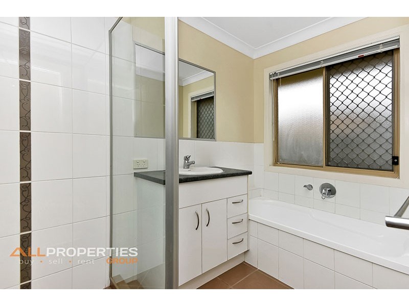 279 Herses Road, Eagleby QLD 4207