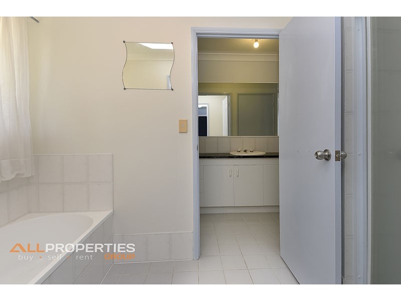 12 Campbell Street, Loganlea QLD 4131