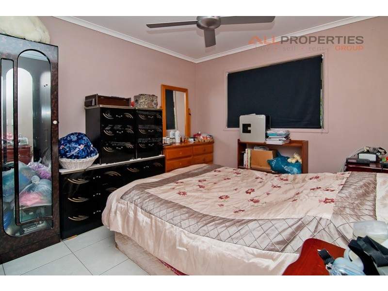 53 Ariel Ave, Kingston QLD 4114