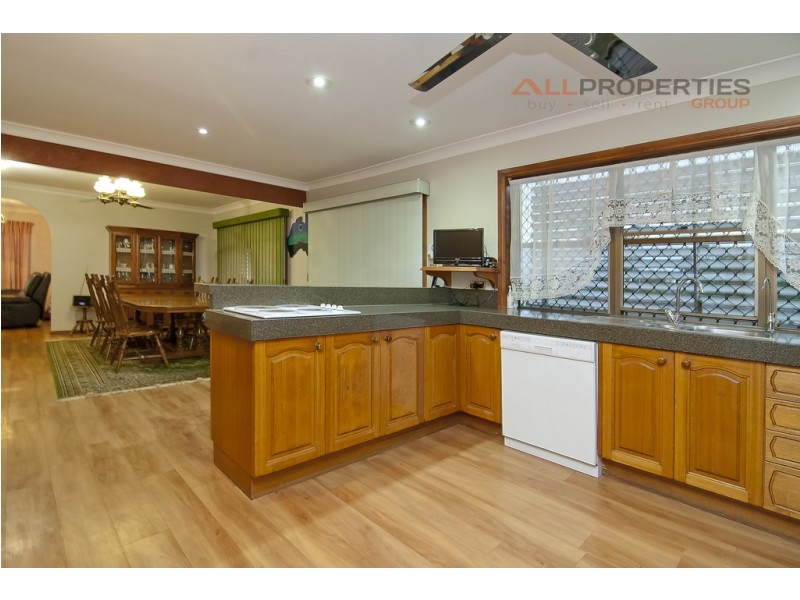 219 Springwood Road, Springwood QLD 4127