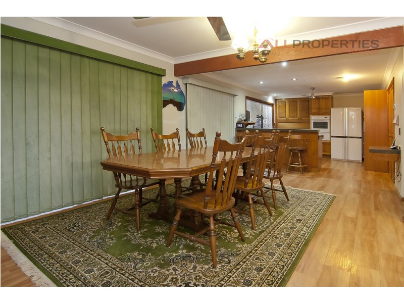 219 Springwood Road, Springwood QLD 4127