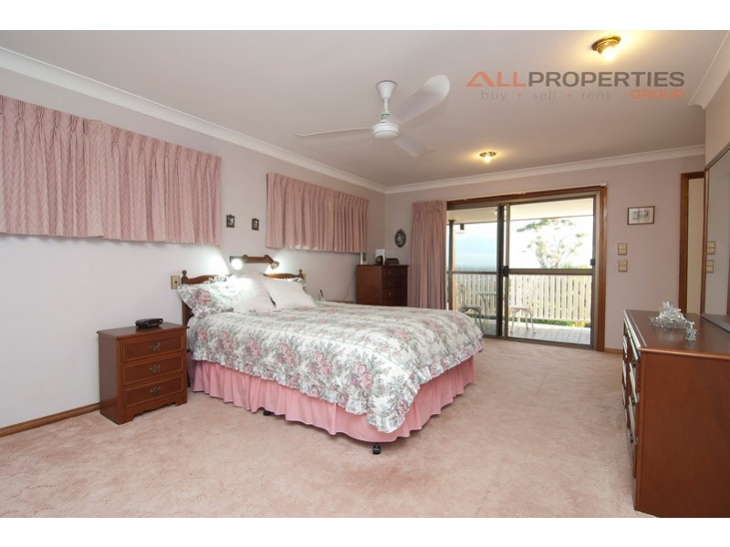 219 Springwood Road, Springwood QLD 4127