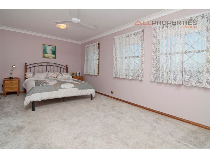 219 Springwood Road, Springwood QLD 4127