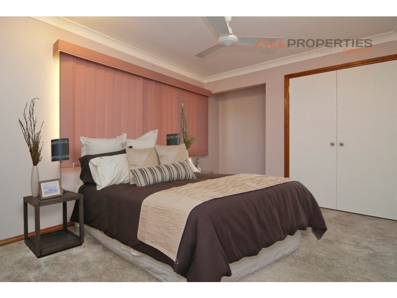 219 Springwood Road, Springwood QLD 4127