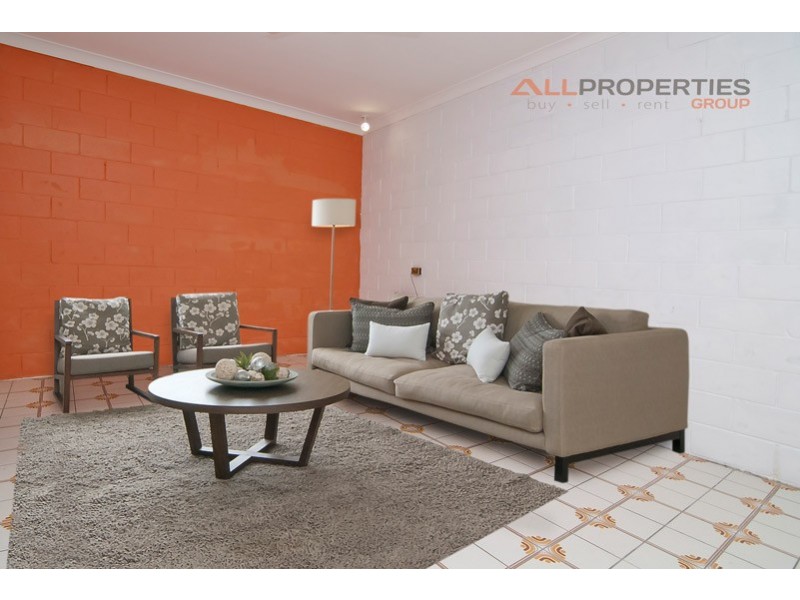 219 Springwood Road, Springwood QLD 4127