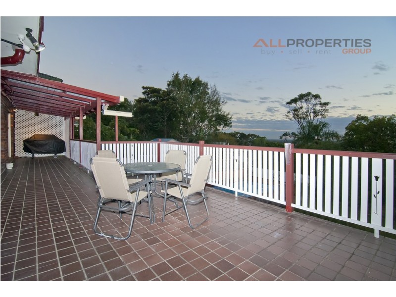 219 Springwood Road, Springwood QLD 4127