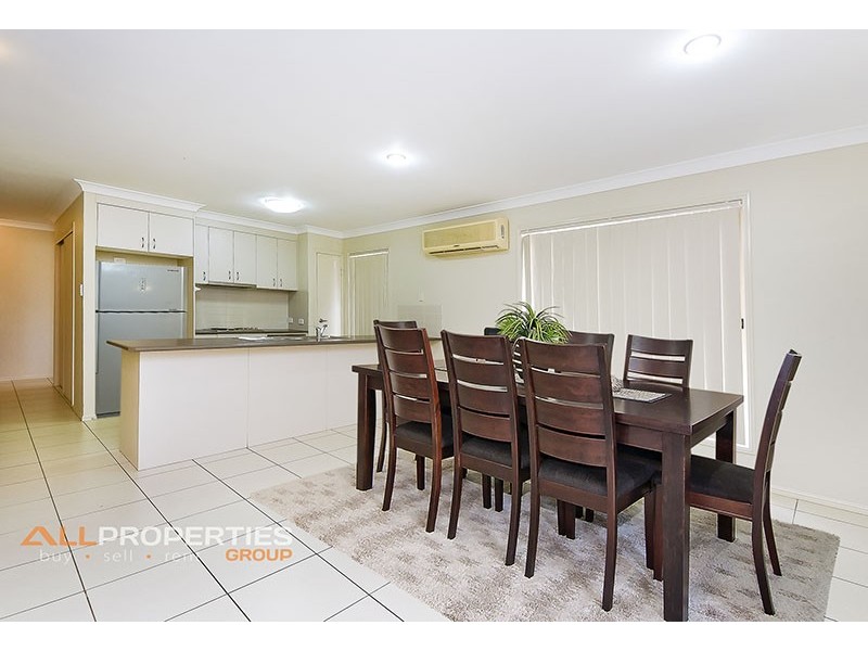 32A Pinelands Street, Loganlea QLD 4131