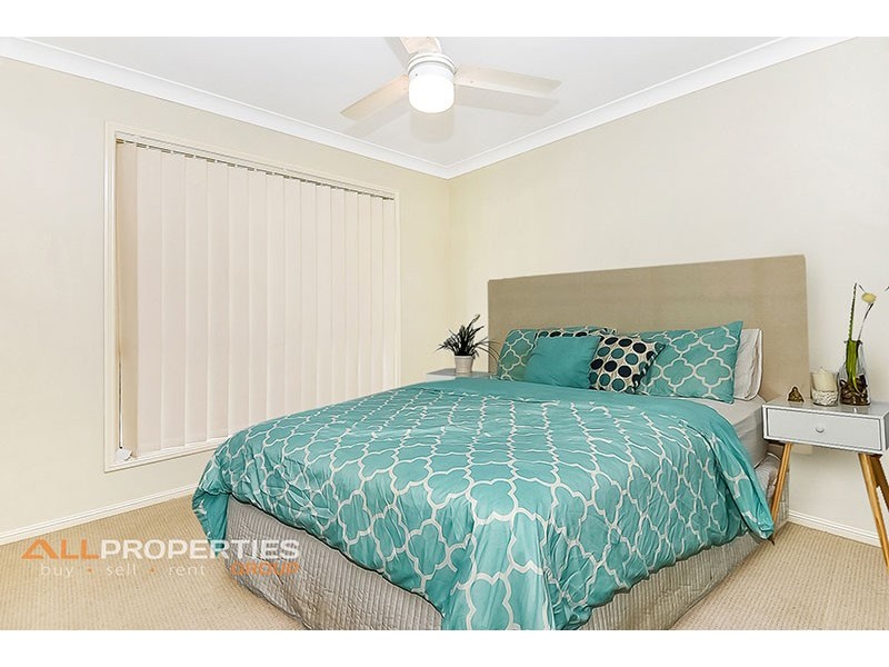 32A Pinelands Street, Loganlea QLD 4131