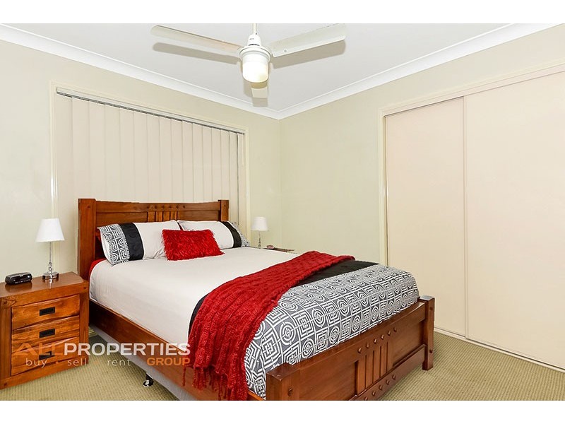 32A Pinelands Street, Loganlea QLD 4131