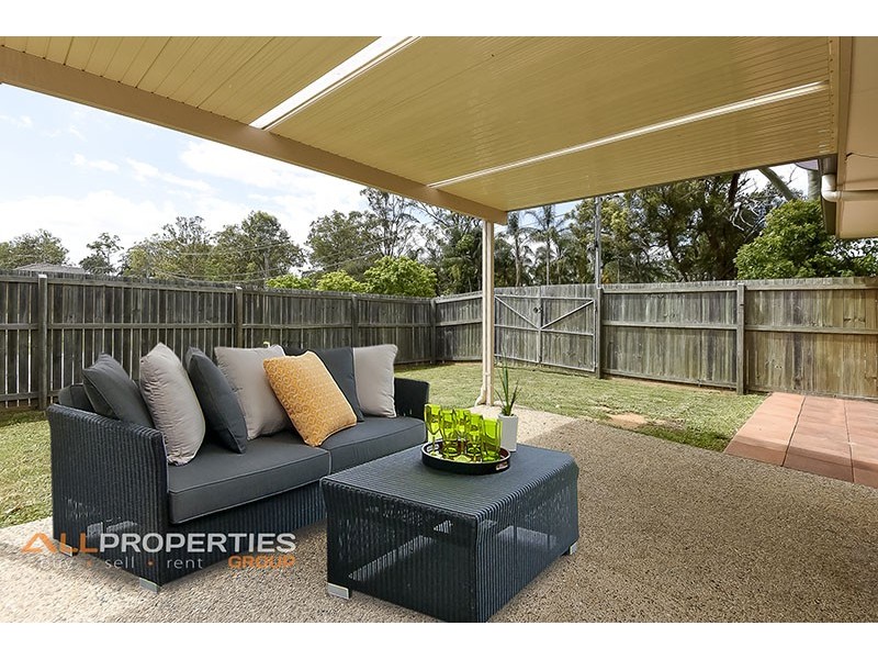 32A Pinelands Street, Loganlea QLD 4131